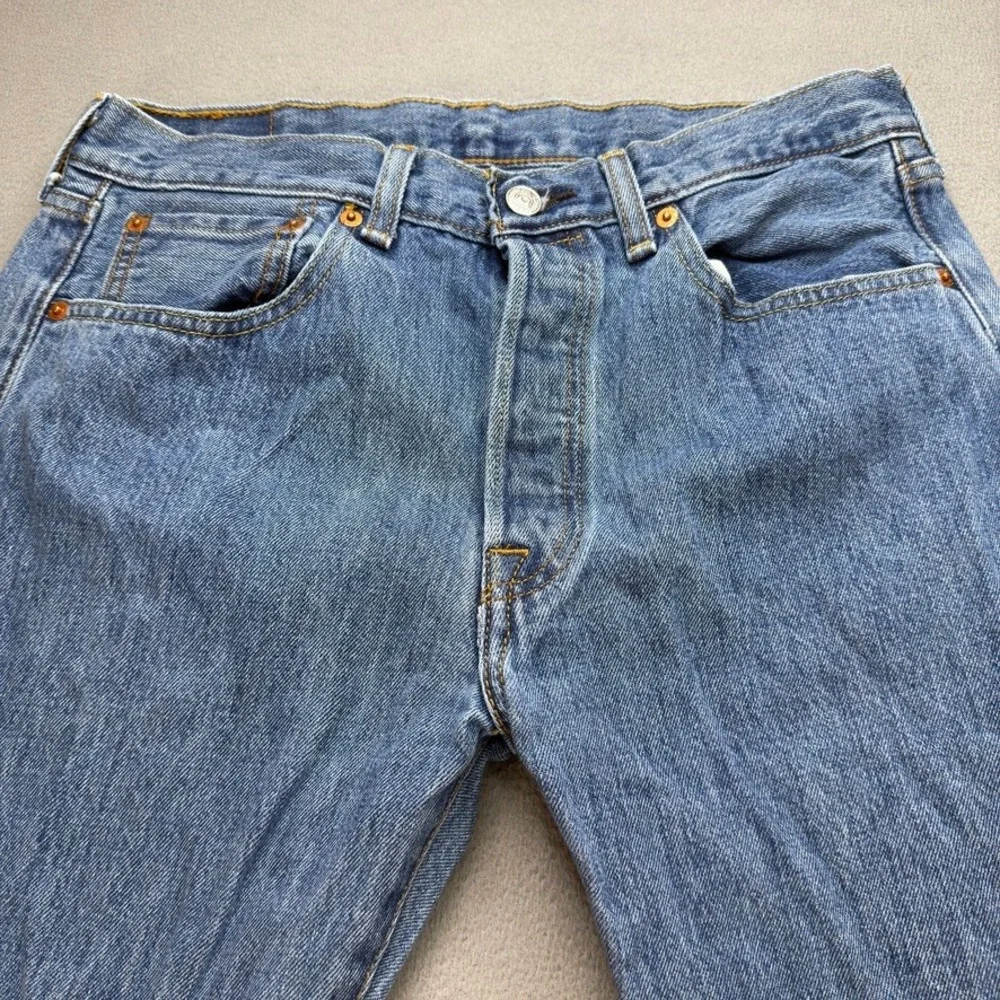 Levis 501 Original Fit Jeans Straight Leg Mens 32x30 (FIT 31x29) Blue Denim Work